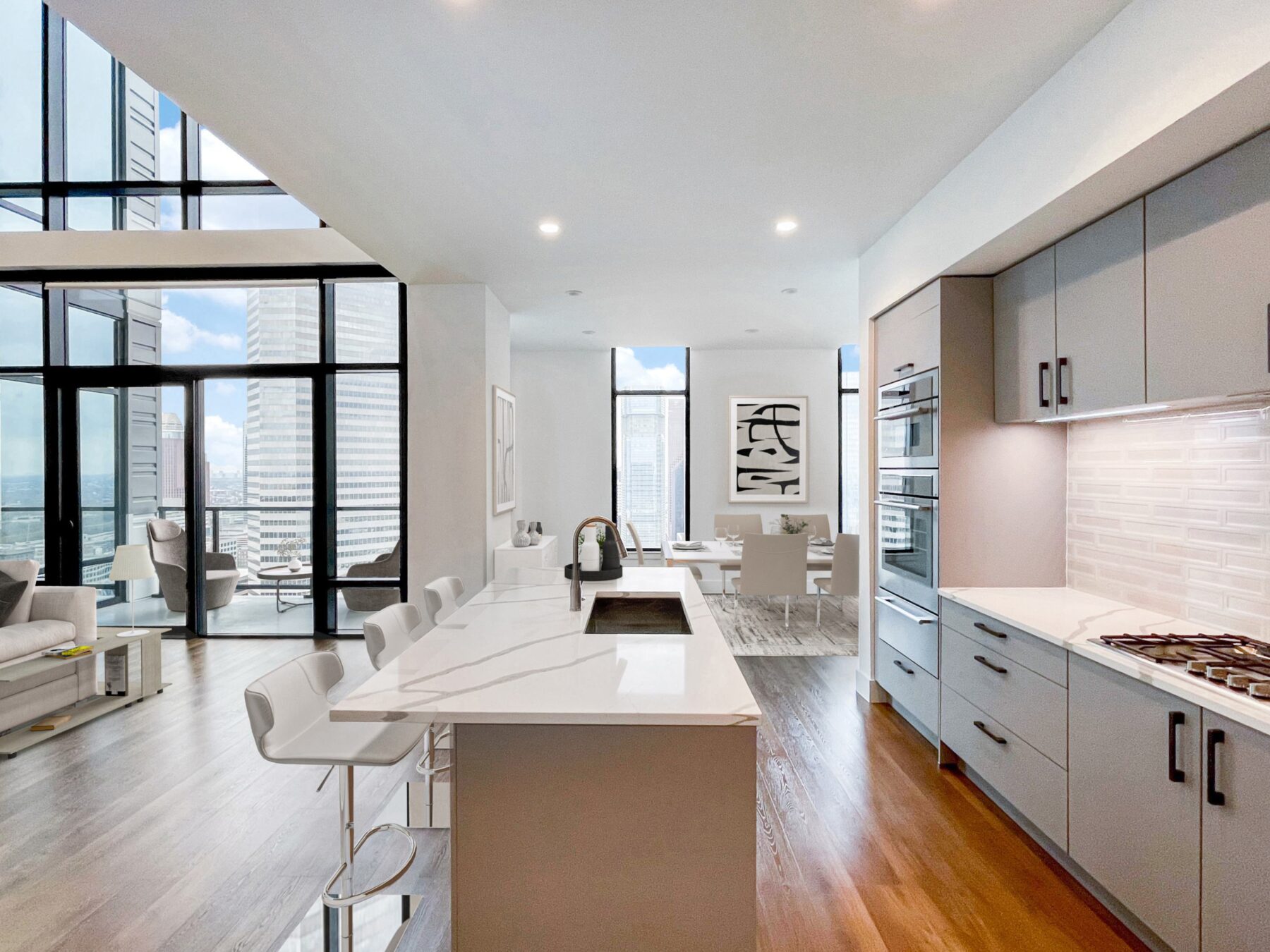 Luxury Penthouse Apartments With Vintage Flair photo